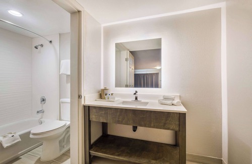 Lincoln Acres Hotel | Days Inn by Wyndham Chula Vista/San Diego