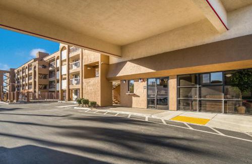 Lincoln Acres Hotel | Days Inn by Wyndham Chula Vista-San Diego