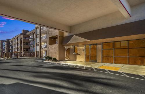 Lincoln Acres Hotel | Days Inn by Wyndham Chula Vista-San Diego