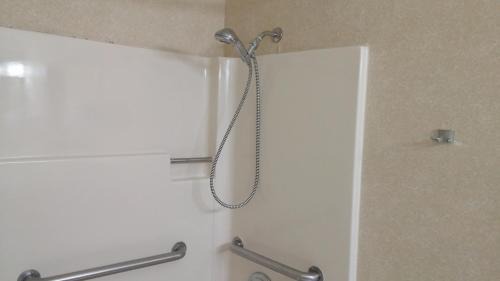 Grand Forks Hotel | Days Inn by Wyndham Columbia Mall