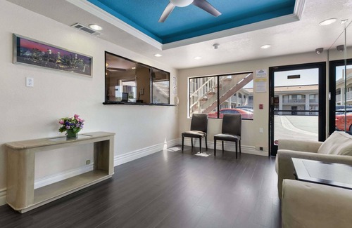 Downey Hotel | Days Inn by Wyndham Downey