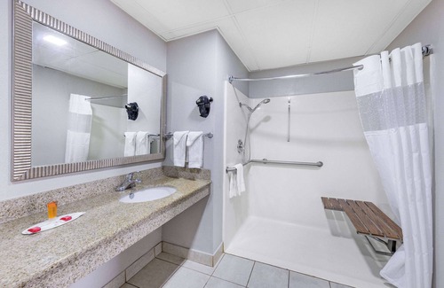 Fredericksburg Hotel | Days Inn by Wyndham Fredericksburg North