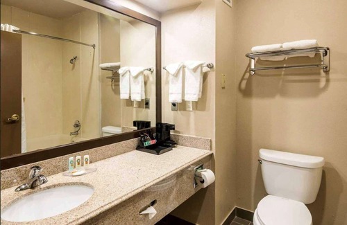 Fort Worth Hotel | Days Inn by Wyndham Fort Worth North/Fossil Creek