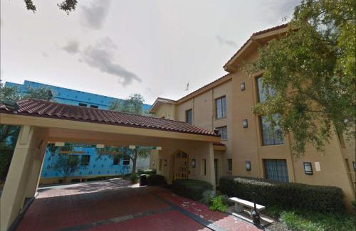 Gainesville Hotel | Days Inn by Wyndham Gainesville Florida