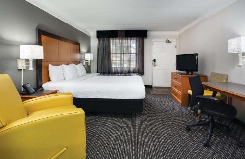 Gainesville Hotel | Days Inn by Wyndham Gainesville Florida