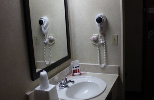 Grand Forks Hotel | Days Inn by Wyndham Grand Forks Columbia Mall