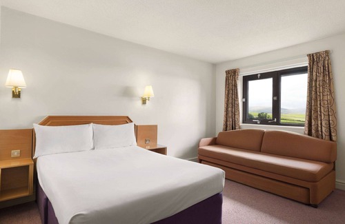 Kendal Hotel | Days Inn by Wyndham Kendal Killington Lake