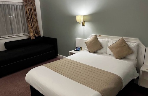 Kendal Hotel | Days Inn by Wyndham Kendal Killington Lake