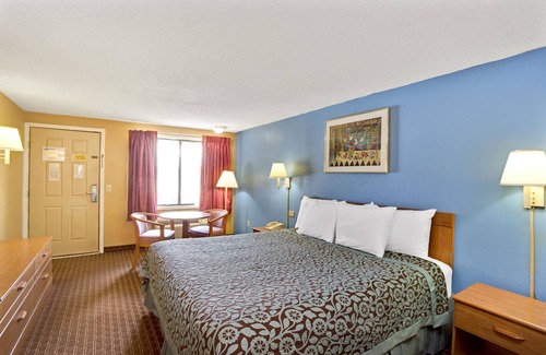 Lawrenceville Hotel | Days Inn by Wyndham Lawrenceville
