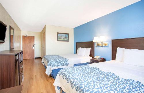 Witmer Hotel | Days Inn by Wyndham Lancaster PA Dutch Country