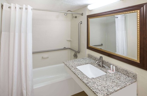 Little Rock Medical District Hotel | Days Inn by Wyndham Little Rock/Medical Center