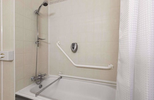 Hollingbourne Hotel | Days Inn by Wyndham Maidstone