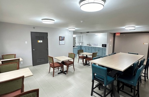 Mandan Hotel | Days Inn by Wyndham Mandan Bismarck Area