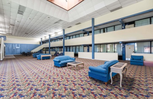 Midland Hotel | Days Inn by Wyndham Midland