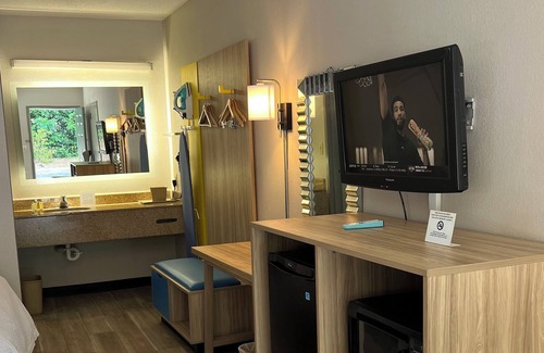 Blythewood Hotel | Days Inn by Wyndham North Columbia Ft. Jackson