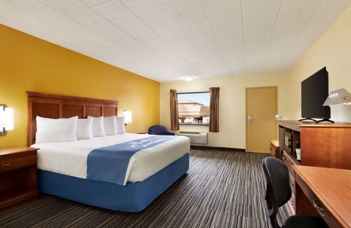 Oak Ridge Hotel | Days Inn by Wyndham Oak Ridge Knoxville