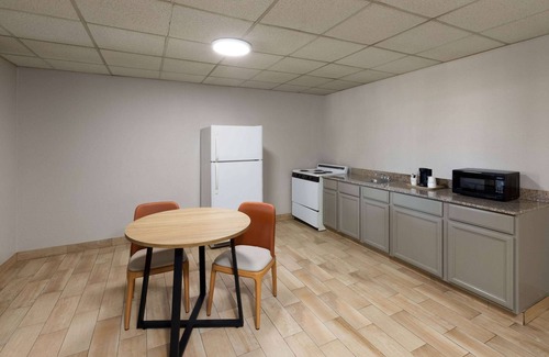 Oklahoma City Hotel | Days Inn by Wyndham Oklahoma City