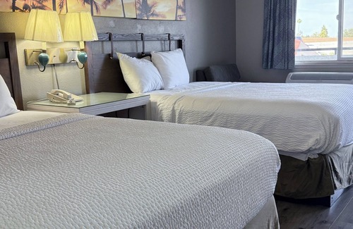 Ontario Hotel | Days Inn by Wyndham Ontario Airport
