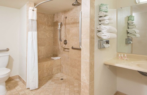 Little Tuscany Hotel | Days Inn by Wyndham Palm Springs