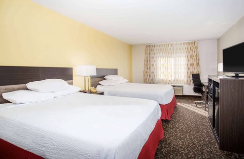 Deer Valley Hotel | Days Inn by Wyndham Phoenix North