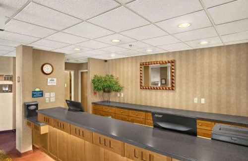 Rapid City Hotel | Days Inn by Wyndham Rapid City