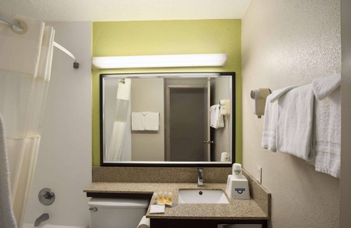 Rome Hotel | Days Inn by Wyndham Rome Downtown