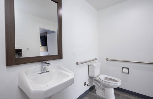 Arroyo Grande Hotel | Days Inn by Wyndham Arroyo Grande/Pismo Beach