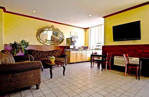 Atlantic City Hotel | Days Inn by Wyndham Atlantic City Beachblock