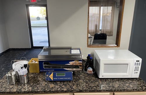 Warrensburg Hotel | Days Inn by Wyndham Warrensburg