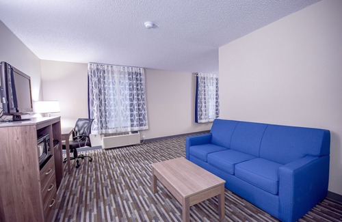 Wisconsin Dells Hotel | Days Inn & Suites by Wyndham Wisconsin Dells