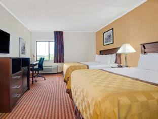 Kansas City Hotel | Days Inn & Suites by Wyndham Kansas City - CHIEFS Stadium