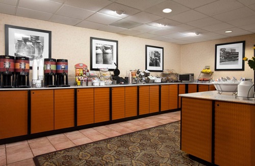 Albuquerque Hotel | Days Inn & Suites by Wyndham Albuquerque North