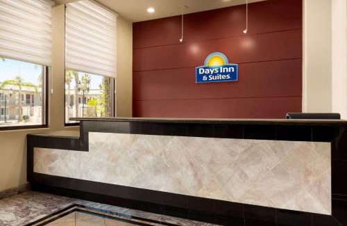 Anaheim Resort Hotel | Days Inn & Suites by Wyndham Anaheim At Disneyland Park