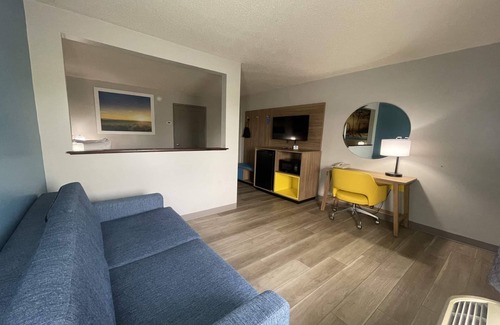 York Hotel | Days Inn & Suites by Wyndham York