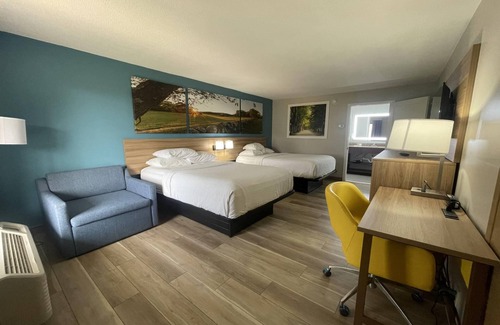 York Hotel | Days Inn & Suites by Wyndham York
