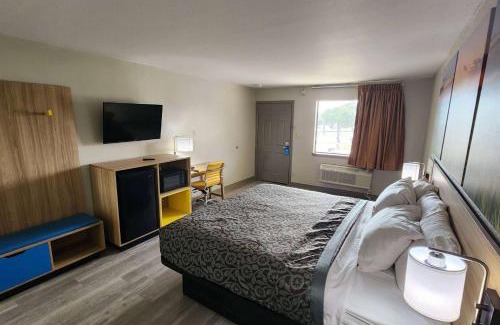 North San Antonio - SAT Hotel | Days Inn Windcrest by Wyndham San Antonio
