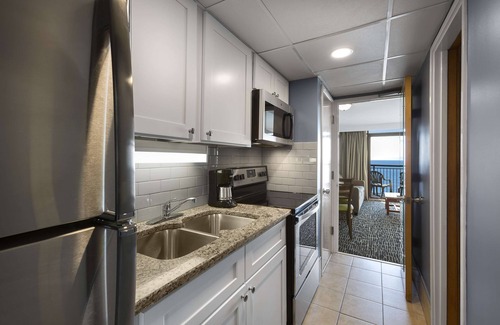 Myrtle Beach Hotel | Dayton House Resort, BW Signature Collection