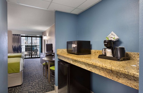 Myrtle Beach Hotel | Dayton House Resort, BW Signature Collection