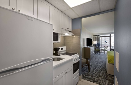 Myrtle Beach Hotel | Dayton House Resort, BW Signature Collection
