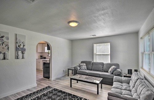 Kingston Cottage | Daytona Beach Escape w/Studio < 3 Mi to Beach!