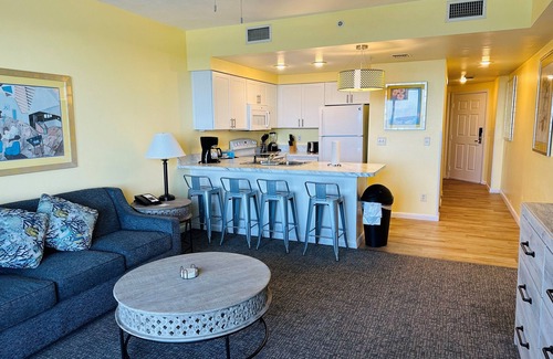 Brush - Stewarts Resort | Daytona Beach, FL: 3 Bedroom Condo w/Beach, Resort Pools, WiFi & More!