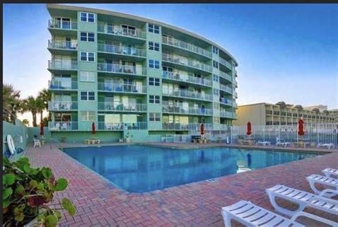 East Daytona Hotel | Daytona Dreamin' Unit 320
