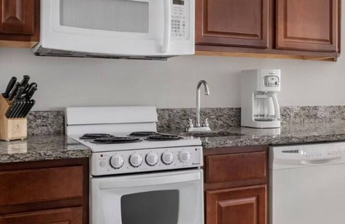 Kingston Apartment | Daytona Speedweek! 2BR Deluxe Luxury Resort Condo on the Ocean! Family Friendly!