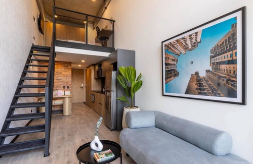Barrios Unidos Apartment | Dazzling Duplex in Virrey