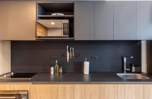 Barrios Unidos Apartment | Dazzling Duplex in Virrey