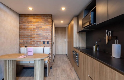 Barrios Unidos Apartment | Dazzling Duplex in Virrey