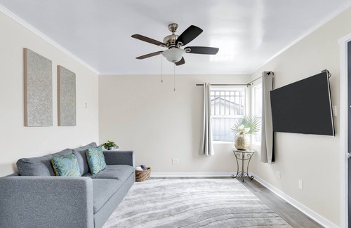 Downey House | Dazzling Getaway Near Disney/ Knott’s and Beaches