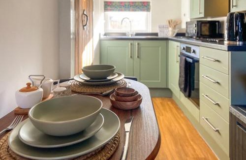 Rhyl House | Ddwylig Bach - Uk48623