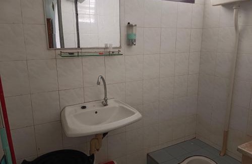Kampung Pantai Halban House | De' Aman Homestay