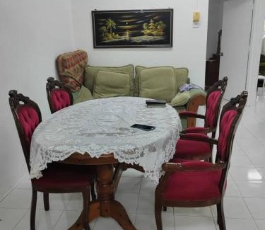 Kampung Pantai Halban House | De' Aman Homestay